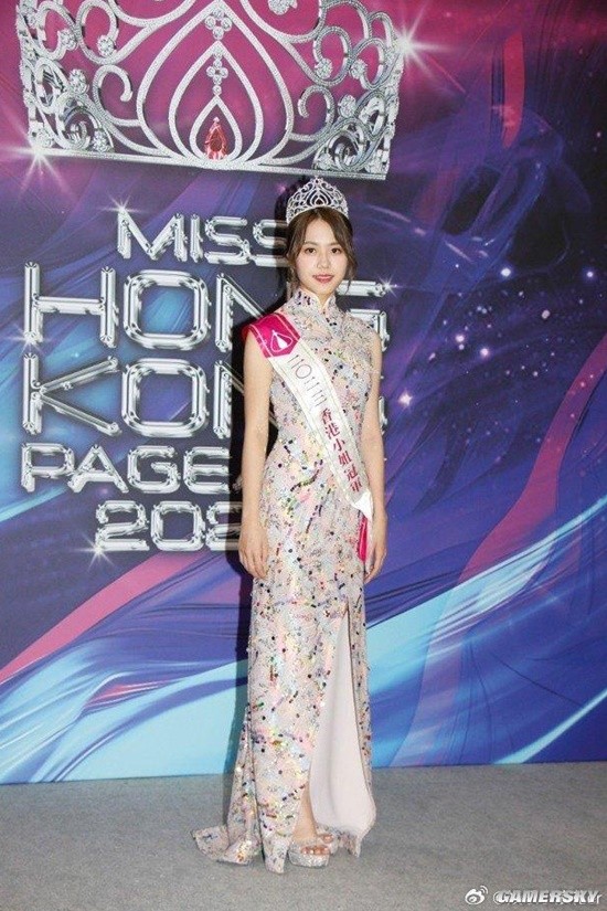 Hong Kong Miss Champion Zhuang Zixuan Responds to Controversy, Praises Excellent Performance of Contestant #10 Chen Pei-Ji