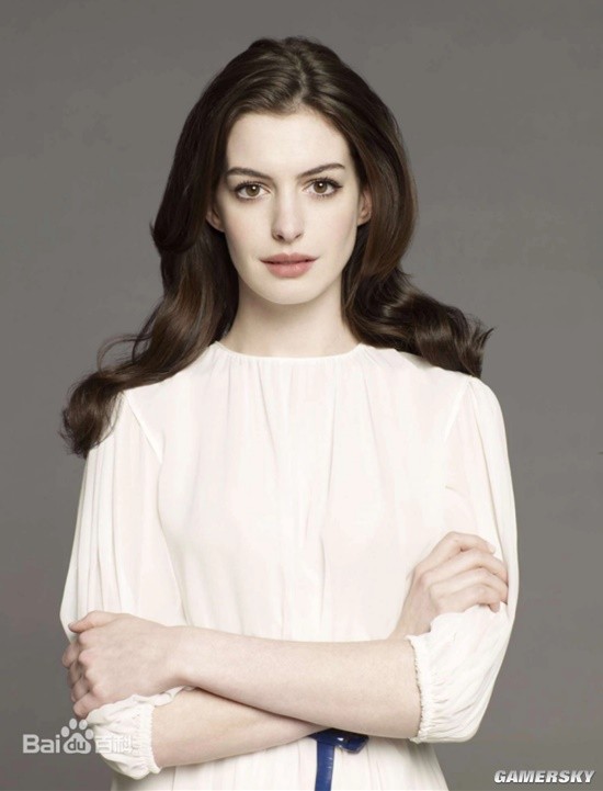 Anne Hathaway's New Brand Photoshoot Reveals Stylish Suit Aesthetic and Leggy Display