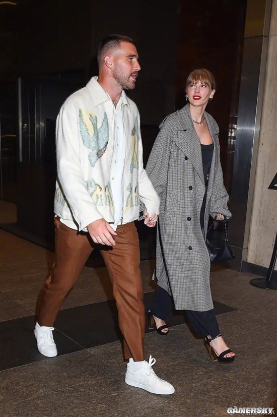 "Taylor Swift" Reveals New Romance with Boyfriend Travis Kelce