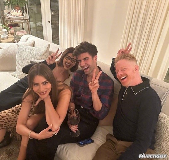 "Modern Family" Cast Reunion - First Major Gathering Since 2020 Finale