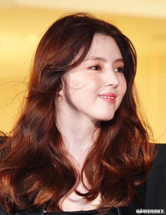 Korean Actress Han Soo-hee Responds to Plastic Surgery Rumors: No Silicon Injection in Nose