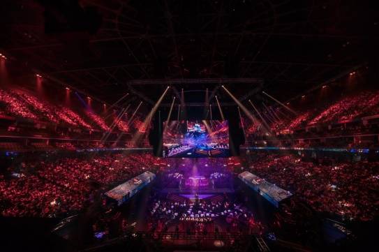 美嘉体育官网上海：中国的电竞福地完美世界CS与DOTA2闪耀世界东方(图4)