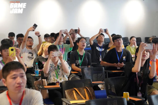  在脚下多垫些砖头，勤奋筑就成功的圣殿的故事