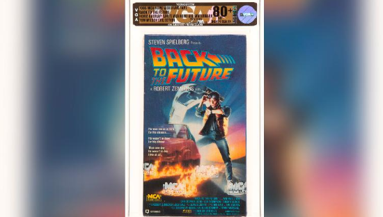 高成本怀旧：《回到未来》VHS录像带以50万元售出