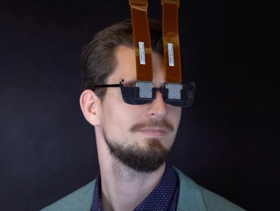 英伟达联手斯坦福推出超薄VR眼镜 仅60克、外观好像蟹老板