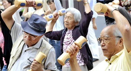 日本百岁老人数量首次破9万 连续52年增长