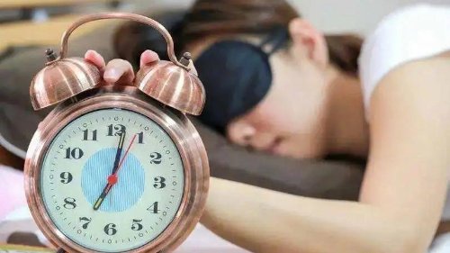 “晚睡晚起”比“早睡早起”的人差在哪里？慢性心衰风险大大增加