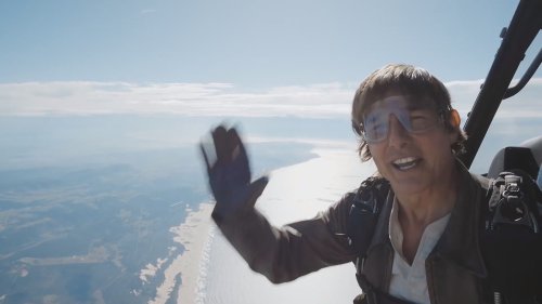阿汤哥《碟中谍8》超惊险片场 万米高空跳出飞机