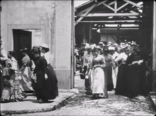 世界电影诞生127周年 回顾法国经典纪录片光影瞬间