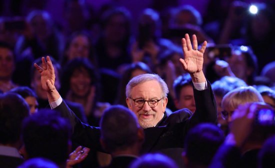 Spielberg Receives Lifetime Achievement Award at Berlin Film Festival: New Film Debuts Simultaneously