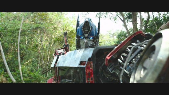 《百變金鋼7》片段曝光：猩猩隊長和擎天柱首次見面