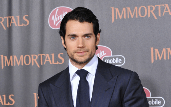 The 5 actors who are most likely to play the new 007: Henry Cavill is selected!