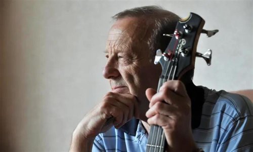 First Left-Handed Bassist of The Beatles Passes Away at the Age of 81