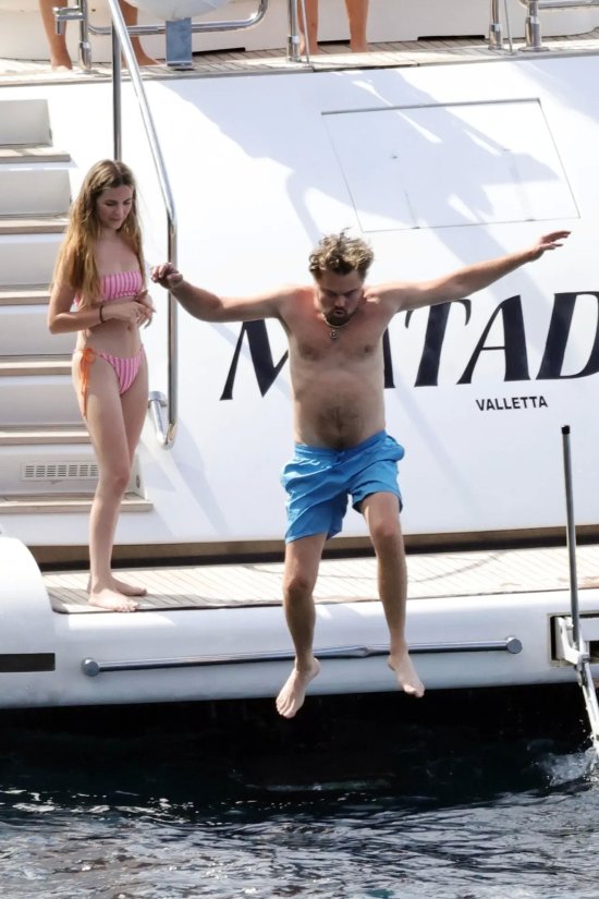 Leonardo DiCaprio and New Girlfriend Enjoy Yacht Vacation