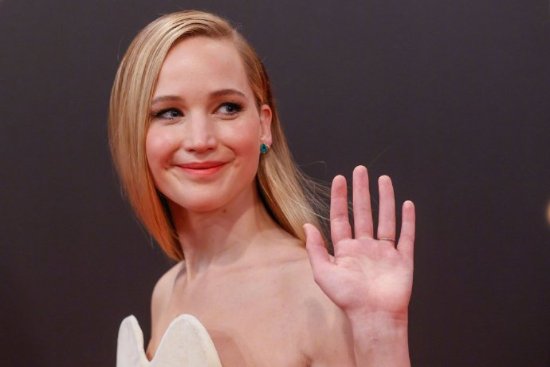Jennifer Lawrence Stuns at the Madrid Promotion of 'No Offense'