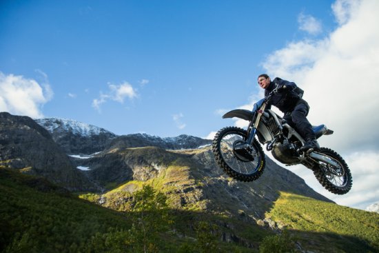 Tom Cruise's Cliff Jumping Car Stunt in Mission: Impossible 7