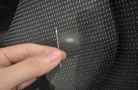 Cinema Responds to Needle Found on Seat Back: Suspects It Belongs to a Customer