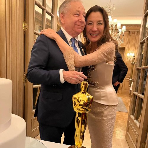 Yang Ziqiong Weds Ferrari CEO After 19 Years of Love