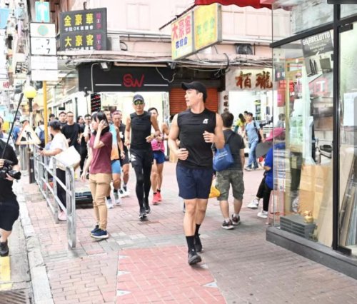 Chow Yun-fat Spotted Jogging on the Streets, Sporting All-Black Athletic Look