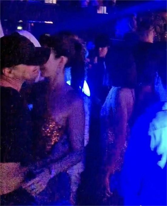Forever 25! Leonardo DiCaprio Spotted Kissing 25-Year-Old Supermodel Vittoria Ceretti in Nightclub, Confirming Relationship