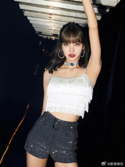 Foreign Media Reveals: Lisa Rejects YG Entertainment's Renewal Offer, Contract Worth 50 Billion KRW