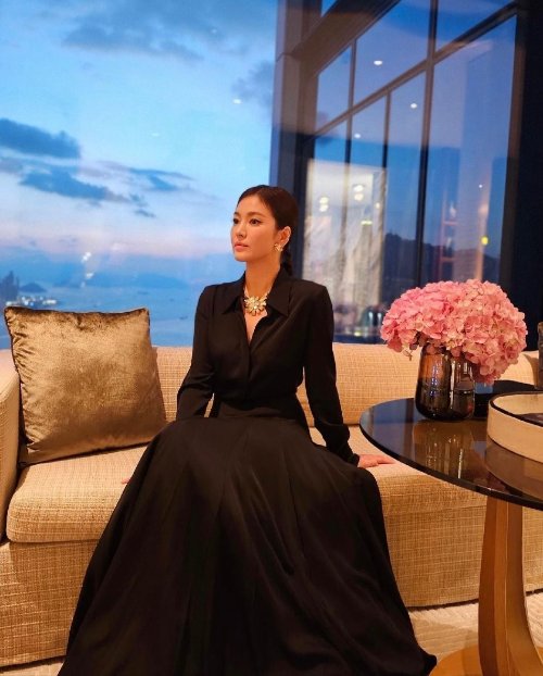 Song Hye Kyo Shares Stunning Photos from Hong Kong Gala in Elegant Black Gown