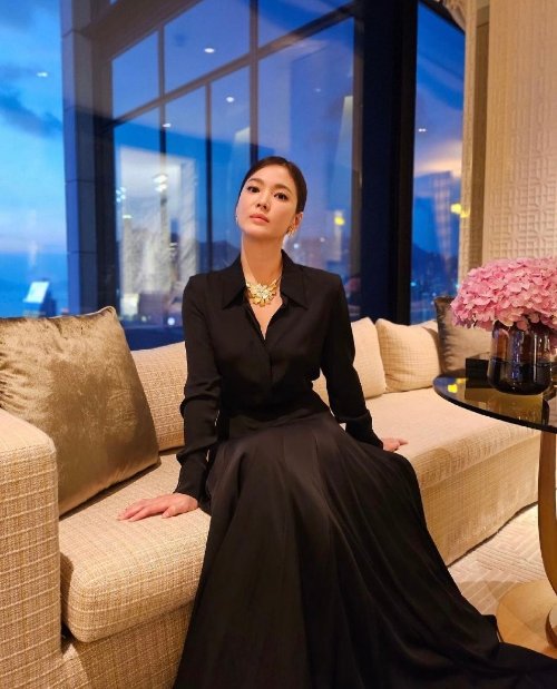 Song Hye Kyo Shares Stunning Photos from Hong Kong Gala in Elegant Black Gown