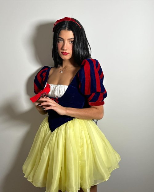 Internet Sensation Charli D'Amelio's Snow White COSplay Earns Praise - Fans Say Disney Should Consider Casting Her!