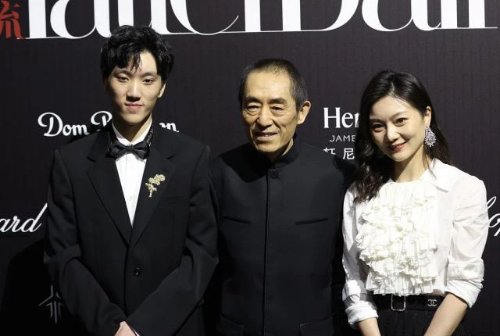 Glamorous Night in Paris: Zhang Yimou's Son Discusses the Responsibilities and Duties of Second Generation Stars