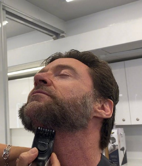 "Deadpool 3" Latest Behind-the-Scenes: Wolverine's Spirit Shines, Cheeky Costume Stands Out