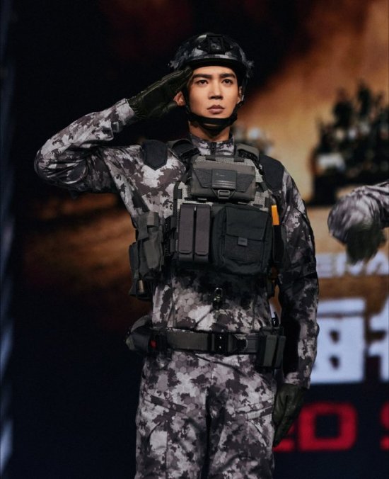 "Red Sea Operation 2" Cast Revealed! Huang Xuan, Yu Shi, Du Jiang, and Jiang Luxia Join the Lineup