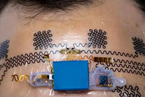 科学家研发“电子文身” 可监测大脑是否超负荷工作