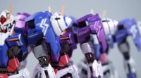 万代十周年三红00R再版 抱歉了钱包这模型真的很酷