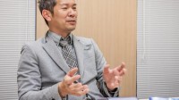 《黎之轨迹》中文版售前访谈：范恩的官方CP尚未确定